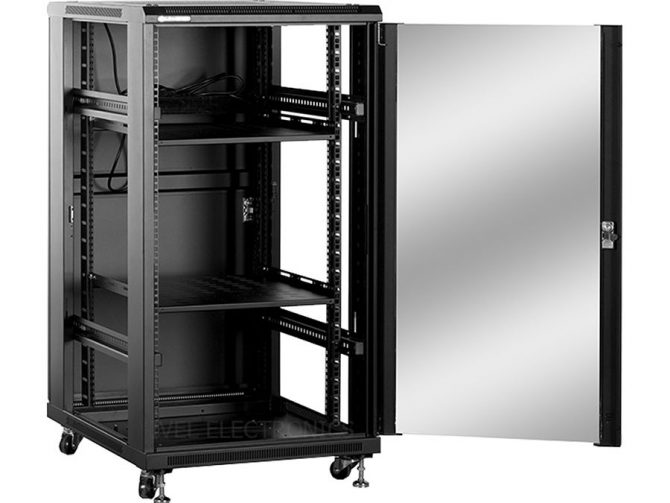 22U Freestanding Network Cabinet 600mm Deep